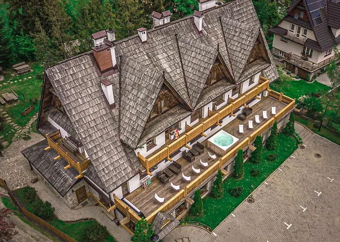Tatra House Residence